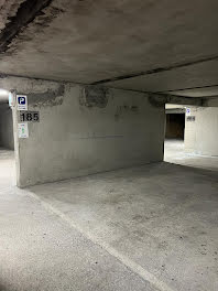 parking à Issy-les-Moulineaux (92)