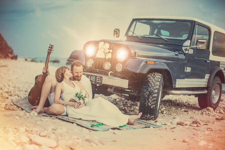 Wedding photographer Zhenya Ivkov (surfinglens). Photo of 1 April 2015