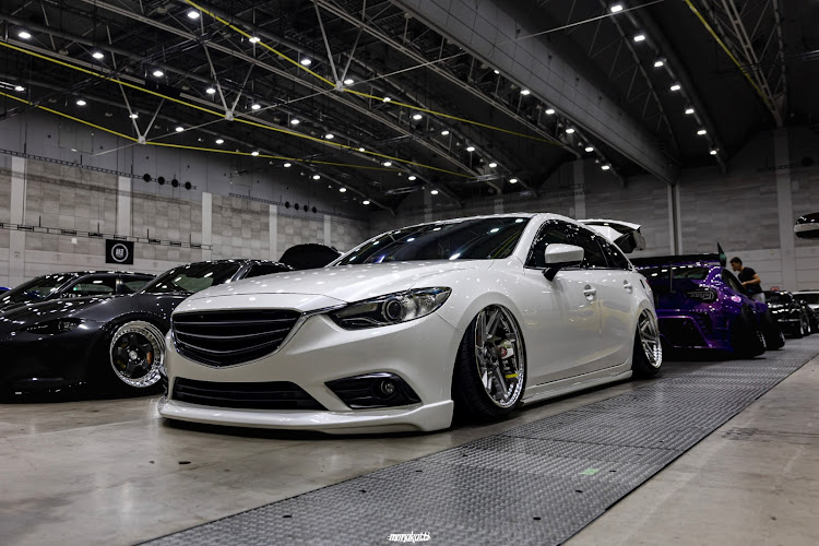 アテンザワゴンのC.C.C・create a car culture・アワード受賞・アテンザワゴン   gj・トランクオーディオに関するカスタム事例の投稿画像4枚目