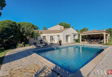 House with pool and terrace 2