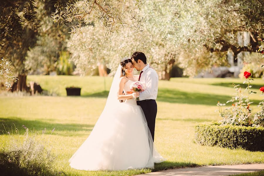 Fotógrafo de bodas Venera Salidinova (vinera). Foto del 10 de febrero 2016