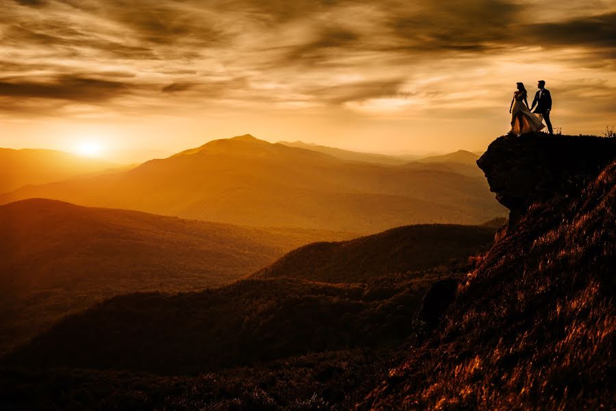 Fotografo di matrimoni Marcin Sosnicki (sosnicki). Foto del 29 settembre 2020