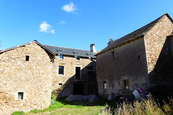 ferme à Agen-d'Aveyron (12)