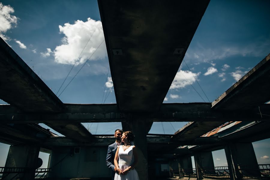 Fotógrafo de casamento Pavel Chizhmar (chizhmar). Foto de 17 de janeiro 2018