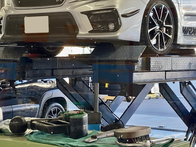 WRX S4の今日は３ＣＴ⁉️・銀杏は全て、、、・オイル交換・オイルはネットでポチりましょう・おけとたれカツとは？に関するカスタム事例の投稿画像7枚目