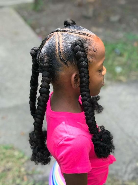 Kiddies braid hairstyle: Young baby girl shows off her jumbo braids