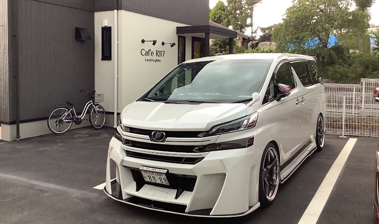 ヴェルファイアのKUHL・Cafe R117・雨男じゃないよ〜に関するカスタム事例の投稿画像4枚目