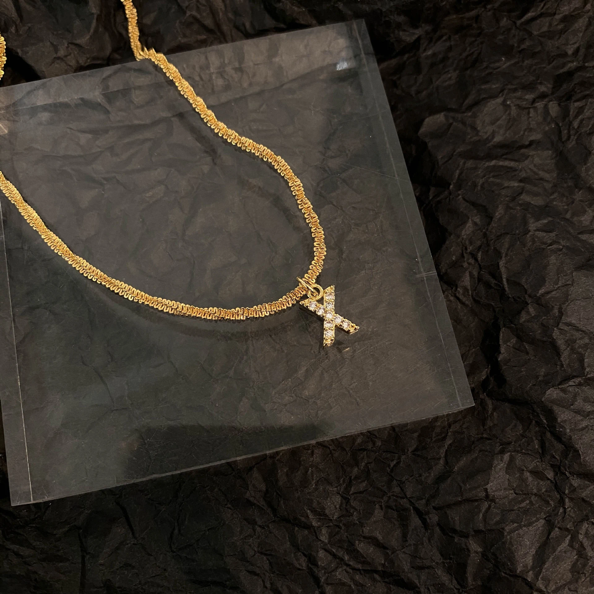 Title 11, Titanium stalen sprankelende ketting voor dames...