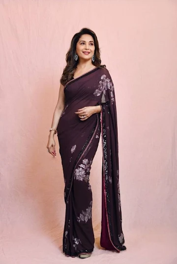 latest-saree-trends_MonotoneSaree_Instagram