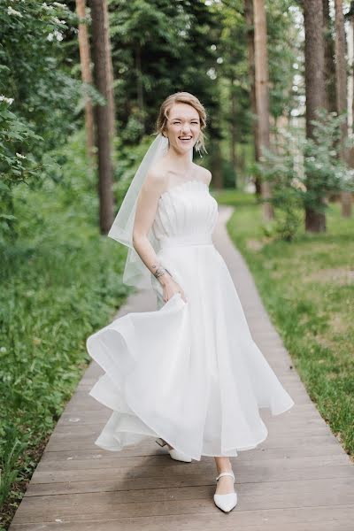 Nhiếp ảnh gia ảnh cưới Anna Petrenko (fyzlight). Ảnh của 9 tháng 7 2023