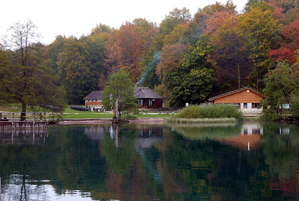 Riflessi multicolor nel Lago