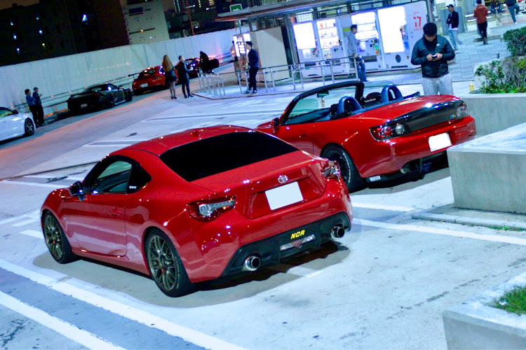 S2000の86・まいぶろ・NCR・真っ赤っか・ひさびさC1に関するカスタム事例の投稿画像2枚目