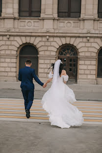 Fotografo di matrimoni Anna Kapitan (anykapitan). Foto del 27 marzo 2022