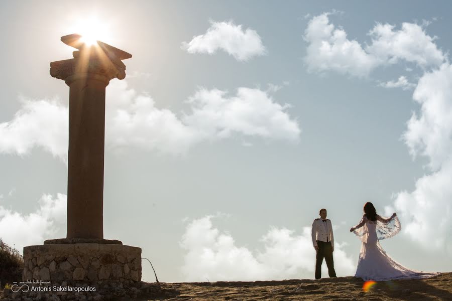 Fotografo di matrimoni Antonis Sakellaropoulos (antonissakellar). Foto del 13 ottobre 2018