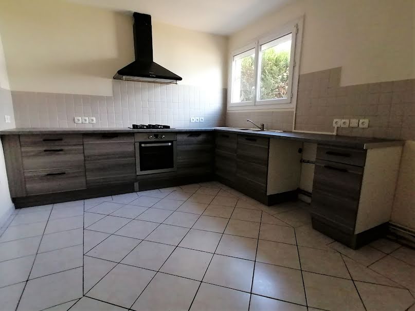 Vente maison 5 pièces 107 m² à Poitiers (86000), 199 900 €