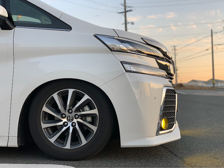 ヴェルファイアの年明け初・ホイール交換・車高調整・ドライブに関するカスタム事例の投稿画像1枚目