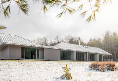 Maison avec terrasse 1