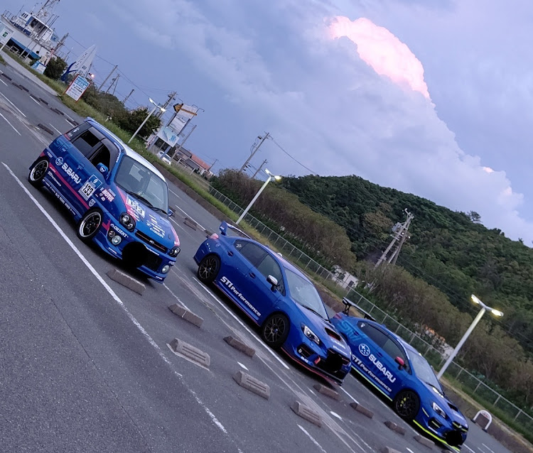 WRX STIの蛍光イエロー・WRX・特攻野郎Aチーム・キセキのコラボ・撮影会に関するカスタム事例の投稿画像7枚目