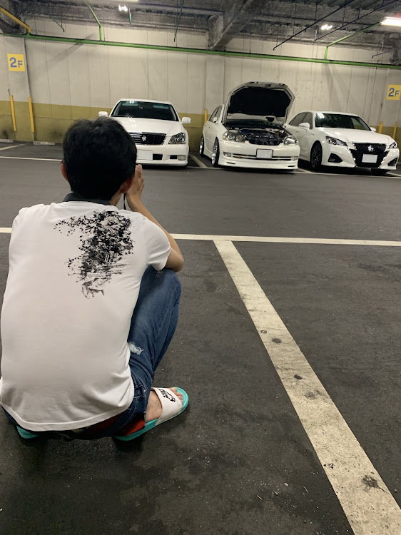 セレナのC26セレナ・18クラウン・21クラウン・110マークⅡ・ドライブに関するカスタム事例の投稿画像3枚目