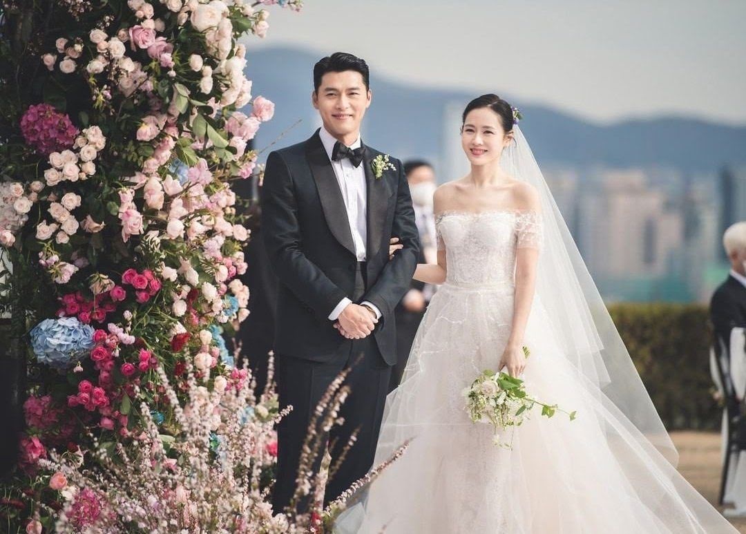 hyun-bin-son-yejin-wedding-photo