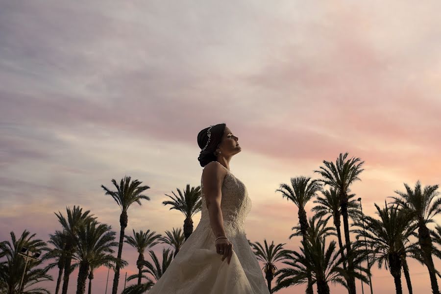 Wedding photographer Jesús Castillo (niclasfotografos). Photo of 8 October 2019