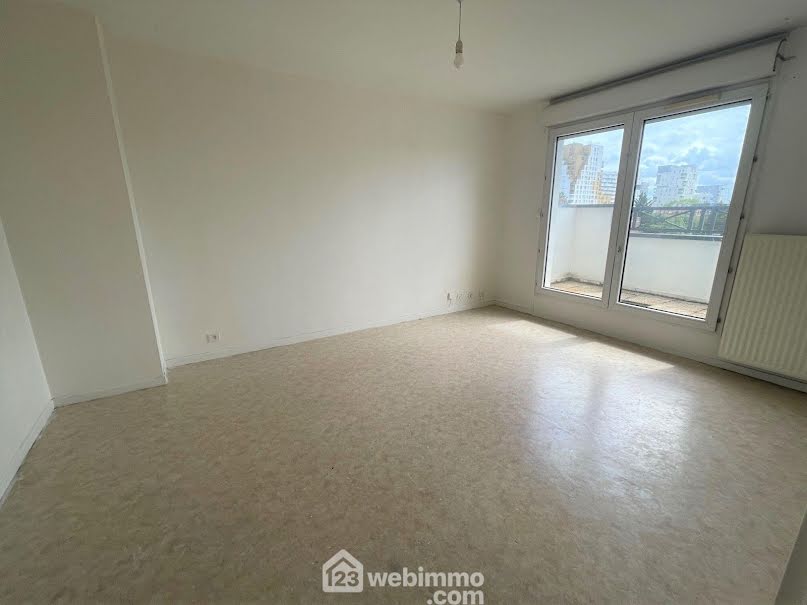 Vente appartement 2 pièces 50 m² à Évry-Courcouronnes (91000), 145 780 €