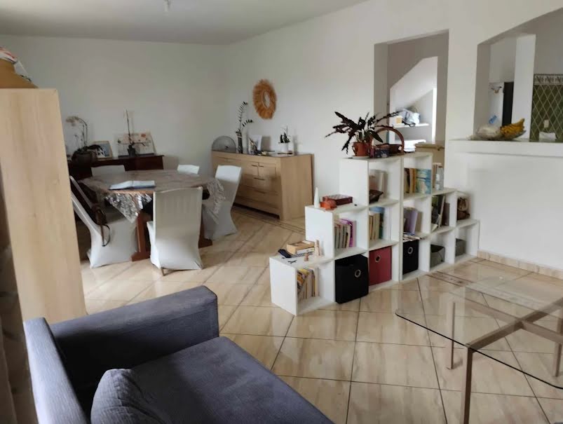 Vente maison 7 pièces 120 m² à Saint Pierre (97410), 290 000 €