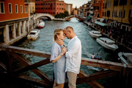 Fotografo di matrimoni Dorin Catrinescu (idbrothers). Foto del 13 settembre 2017