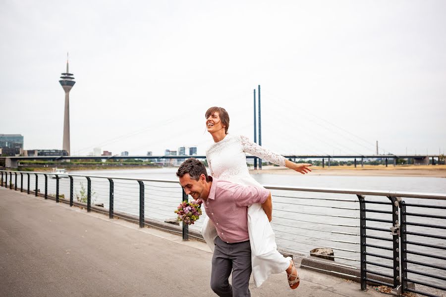 Fotógrafo de casamento Slawa Smagin (avantwed). Foto de 30 de janeiro 2019