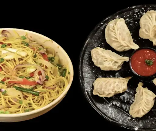 Chicken Hakka Noodles + Chicken Steamed Momos Meal