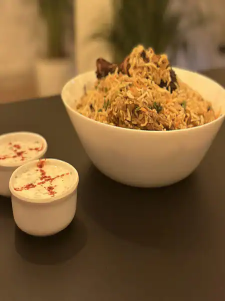 Lucknowi Chicken Biryani