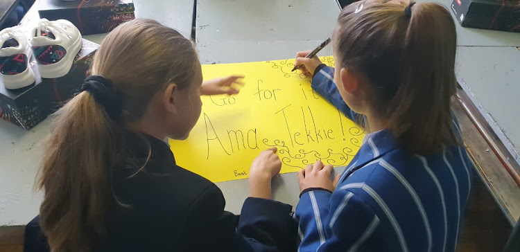 Worcester Primary School pupils helped decorate Ama'Tekkie sneakers for the Ndlovu Youth Choir, which is though to the semifinals of 'America's Got Talent'.