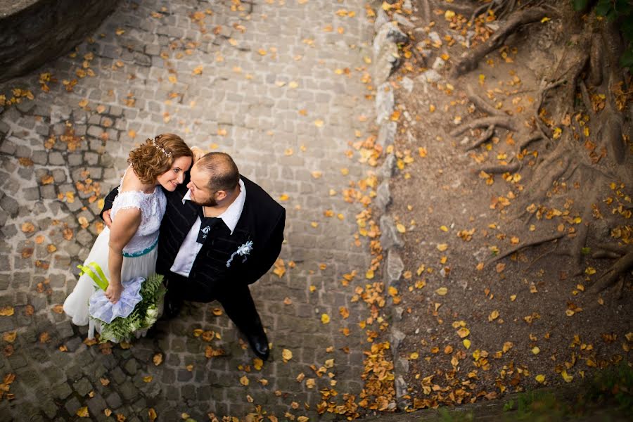 Fotograf ślubny Márton Bodolai (bodolai). Zdjęcie z 8 kwietnia 2019