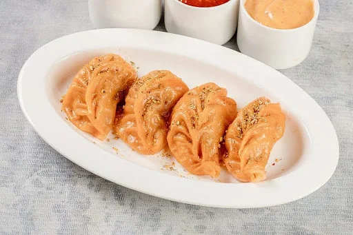 Classic Chicken Steamed Momos