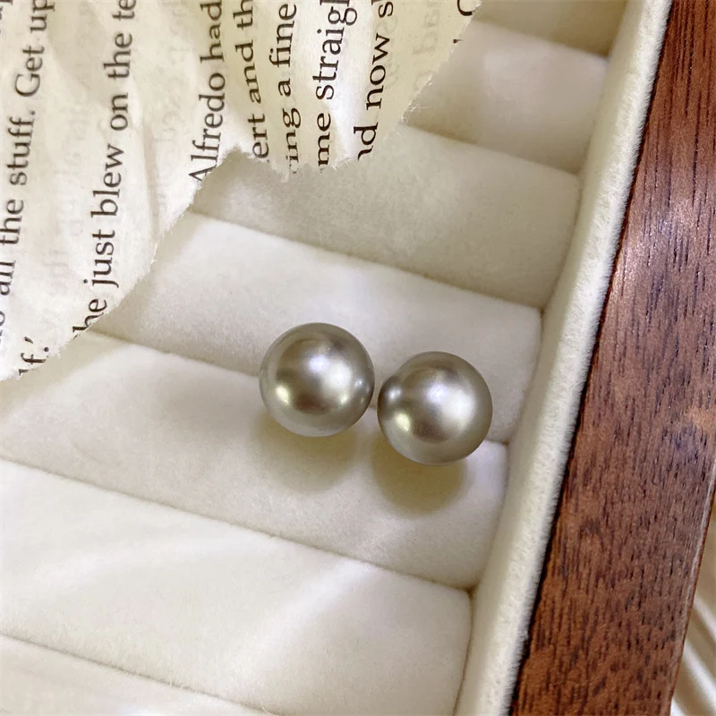 S925 Sterling zilveren parel oorbellen voor dames. Tijdloze elegantie voor elke vrouw. Perfecte oorbellen die elke outfit compleet maken. Een must-have.