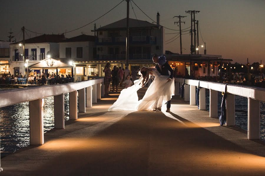 Hochzeitsfotograf Antonis Sakellaropoulos (antonissakellar). Foto vom 9. September 2022