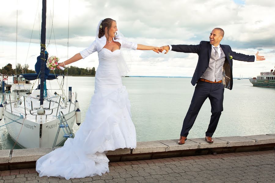 Fotógrafo de casamento Vilmos Somogyváry (k23gfjx). Foto de 20 de outubro 2020