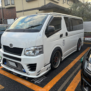 ハイエースバン TRH200V