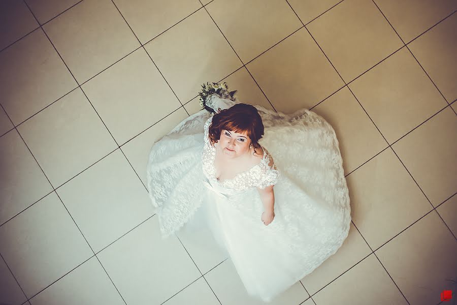 Fotógrafo de casamento Mikhail Denisov (mohax). Foto de 19 de janeiro 2015