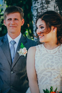 Fotógrafo de casamento Liliana Morozova (liliana). Foto de 6 de outubro 2016