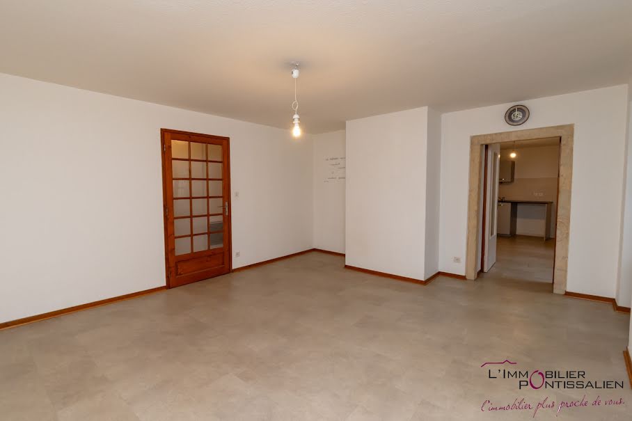 Vente appartement 2 pièces 63.95 m² à Pontarlier (25300), 150 000 €