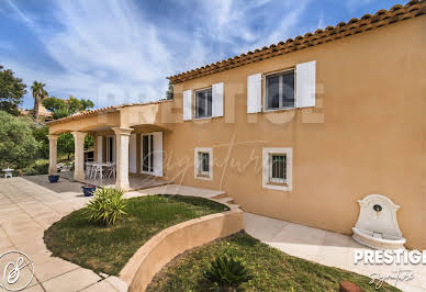 Villa with pool and terrace 3