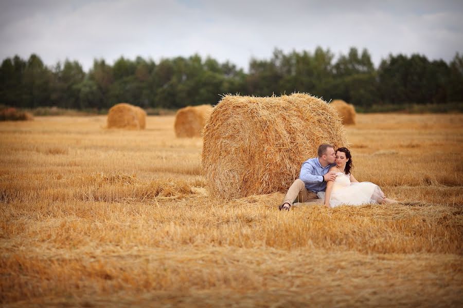 Fotógrafo de casamento Nika Gorbova (nikagorbova). Foto de 1 de abril 2015