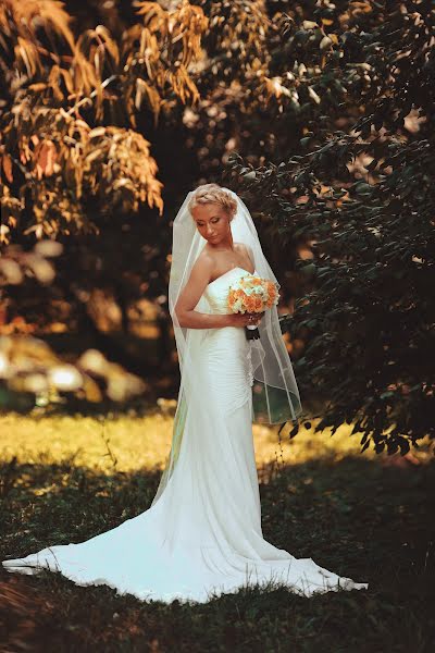Wedding photographer Kseniya Eliseeva (ksenia512). Photo of 20 February 2020