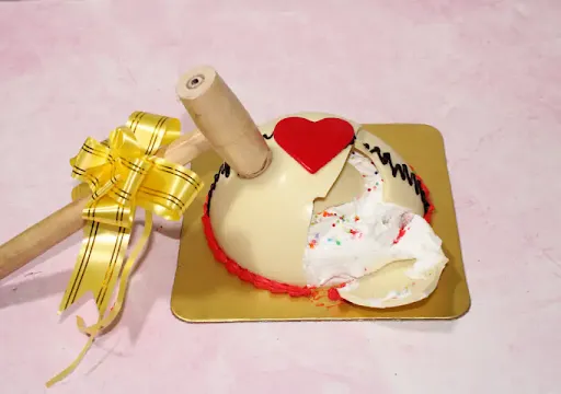 White Chocolate Pinata Cake [eggless]