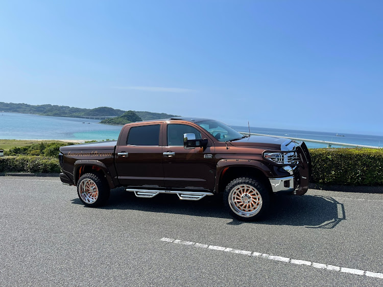 タンドラのタンドラ1794・ピックアップチャレンジ・customとは・角島大橋・テールライト交換に関するカスタム事例の投稿画像2枚目