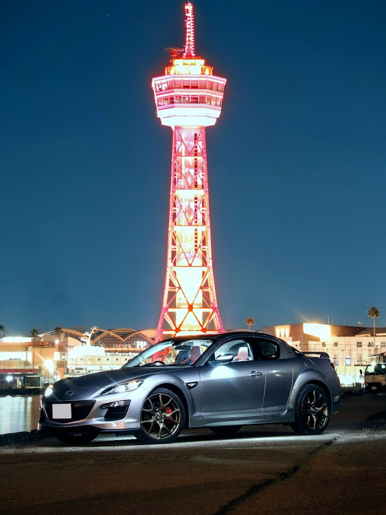RX-8の新年早々…・雪・雪が積もった・新年初カスタム・福岡に関するカスタム事例の投稿画像1枚目