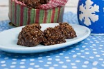 Homemade Holiday Reindeer Poop was pinched from <a href="http://www.recipelion.com/Christmas-Recipes/Homemade-Holiday-Reindeer-Poop" target="_blank">www.recipelion.com.</a>