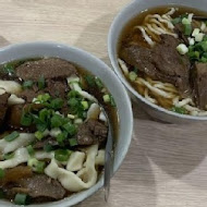 建宏牛肉麵