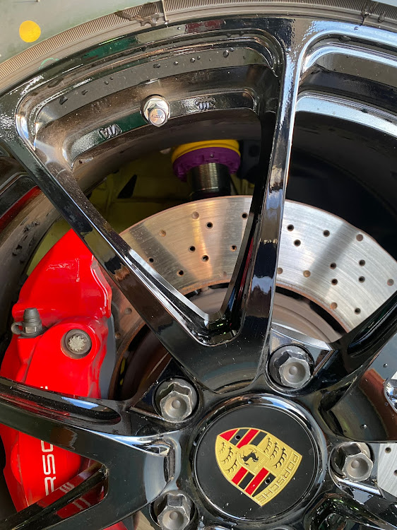 ボクスターのKW clubsport 3way・ありがとうタイヤ館に関するカスタム事例の投稿画像4枚目